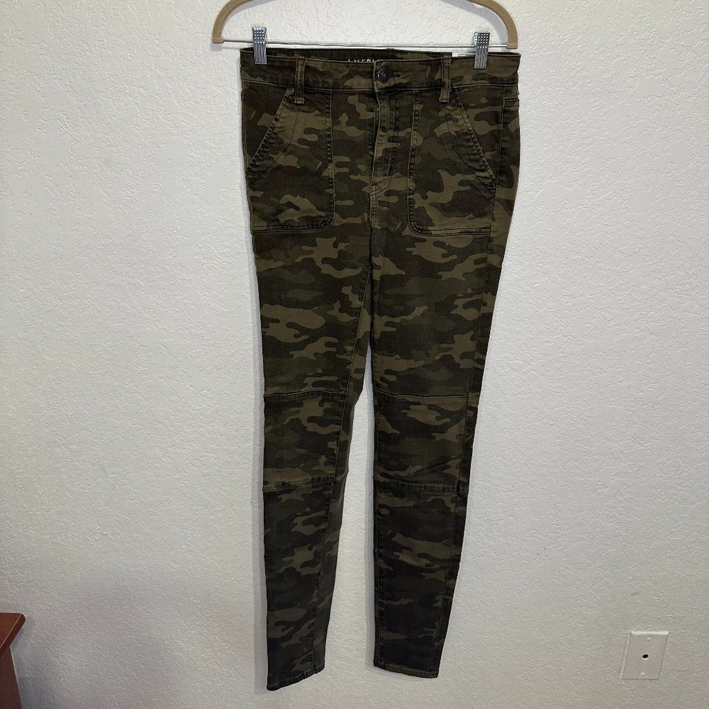 American Eagle Camo Skinny Jeans